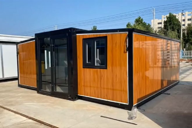 Modular and easily scalable Container House